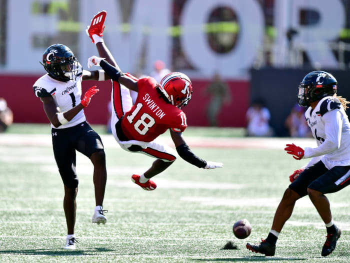 Ahmad Gardner's size and length make him one of the more physical cornerbacks in college football.